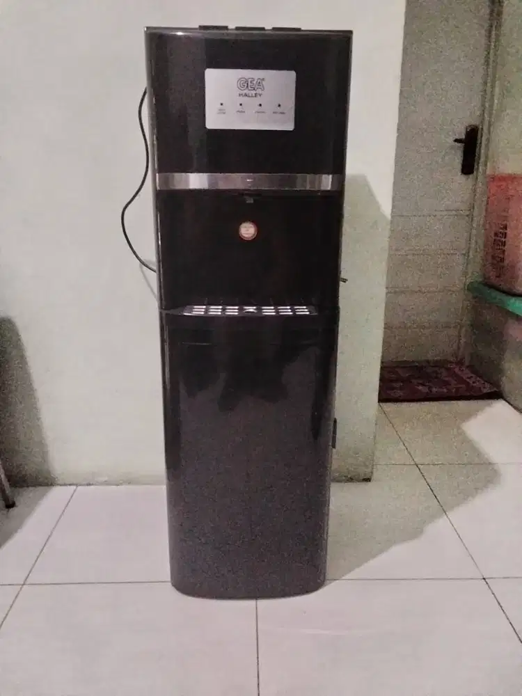 Jual cepat Dispenser Gea Halley