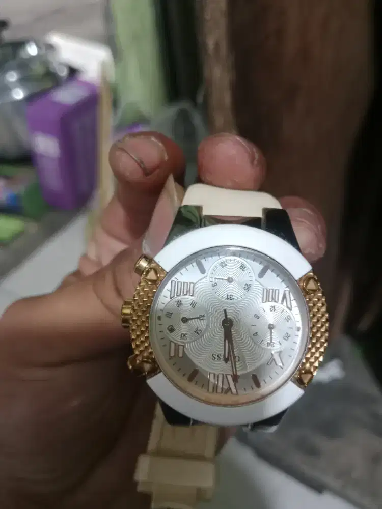 Jam tangan guess wanita