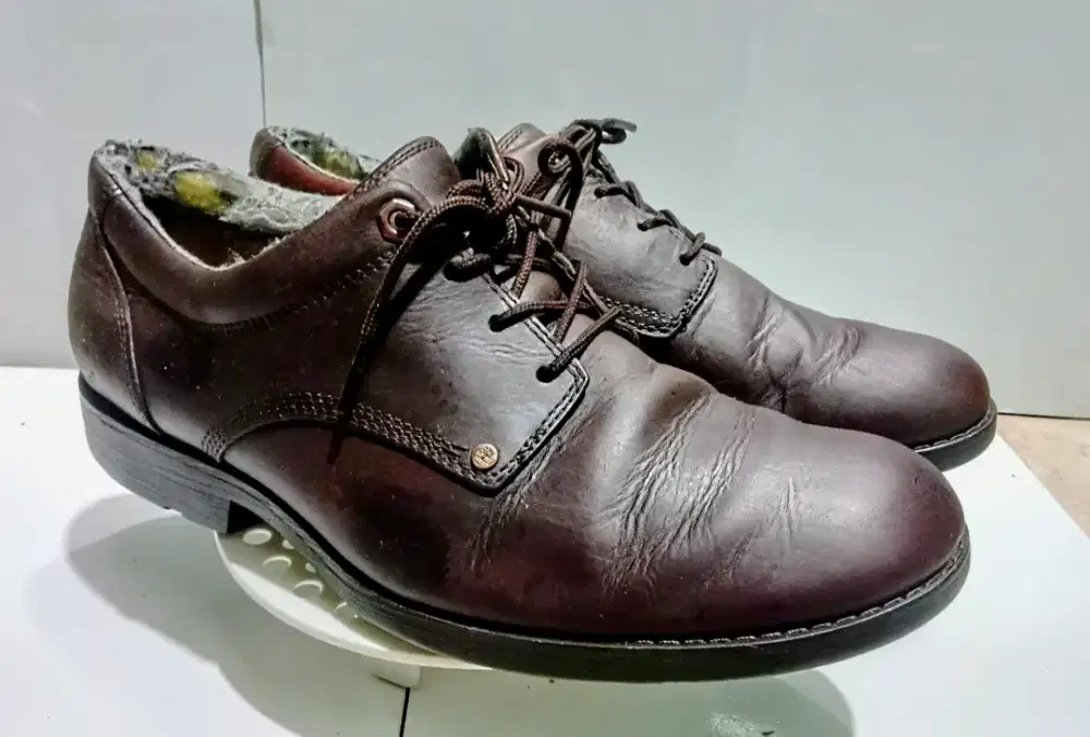 Size 43 - Timberland - Sepatu Pria Casual Kulit Keren