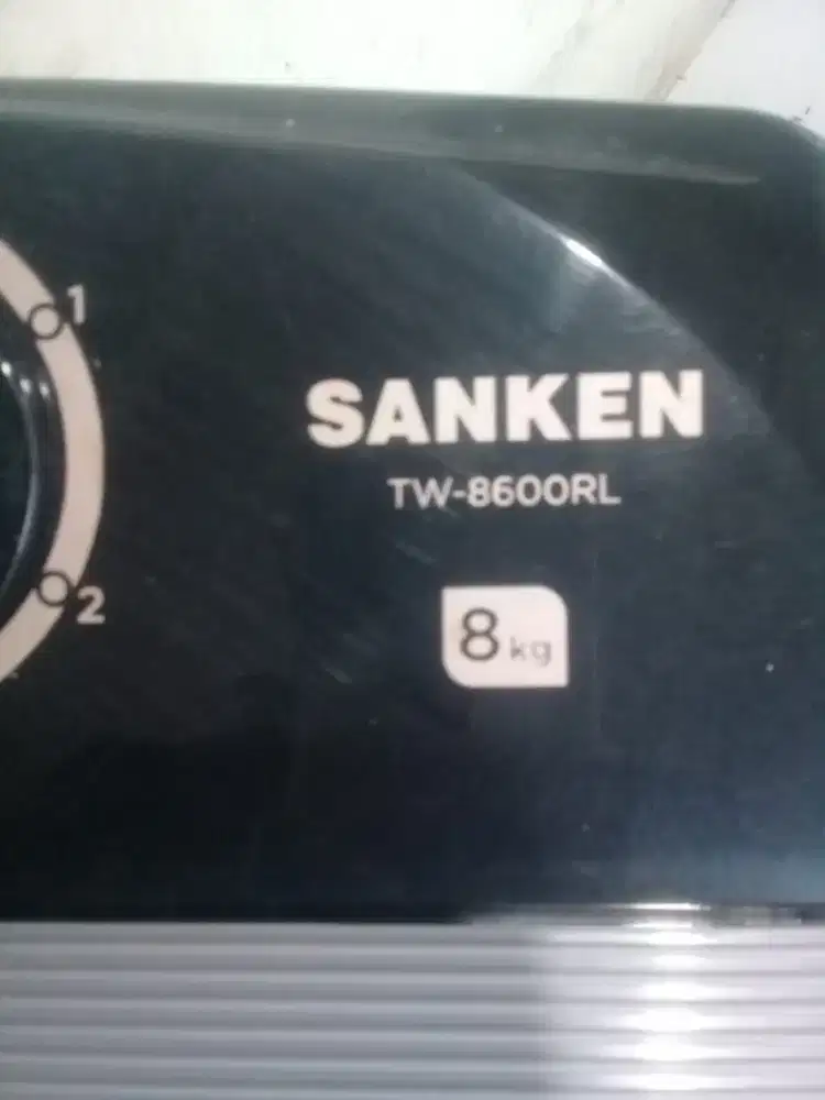Mesin Cuci 2 tabung merek Sanken