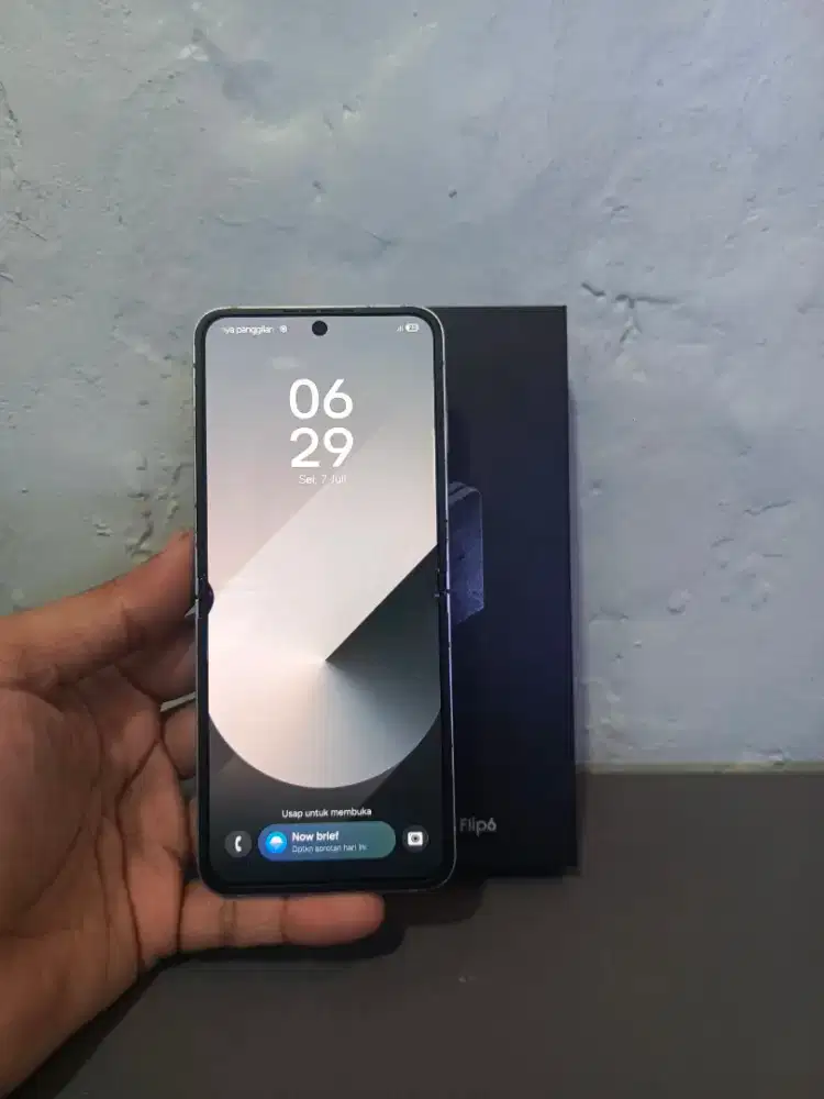 SAMSUNG Z FLIP 6 5G RAM 12/256GB ORIGINAL SEIN MULUS NORMAL FULLSHET