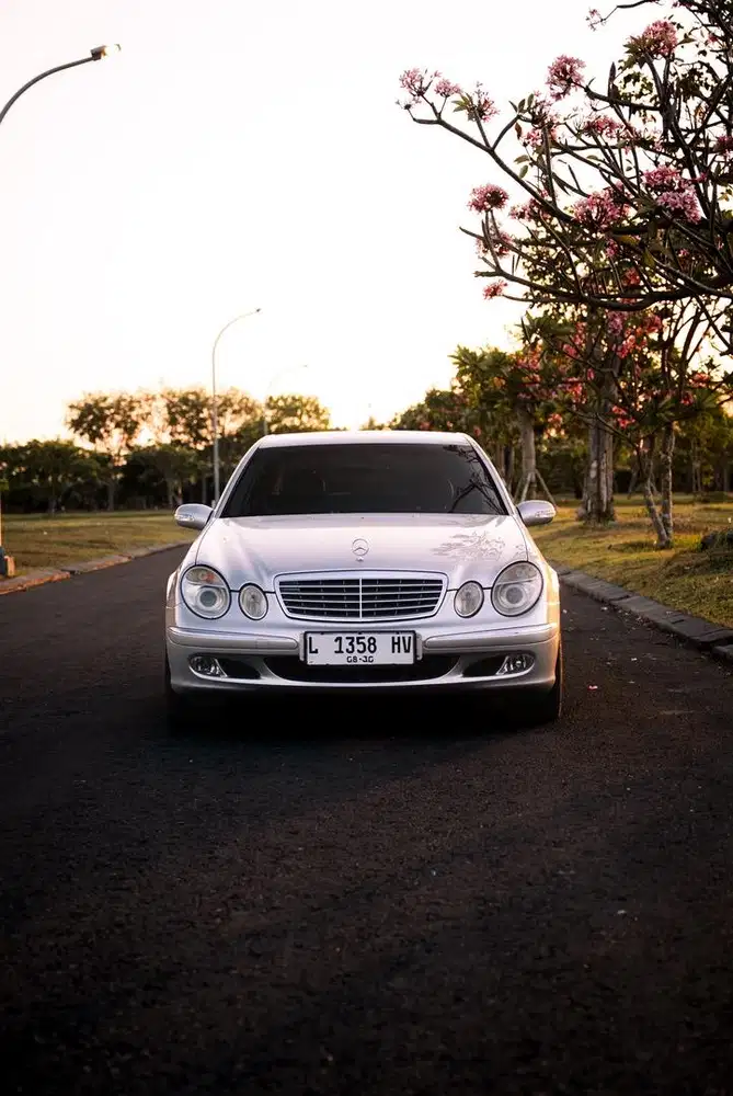 Mercedes Benz E260 W211 thn 2003