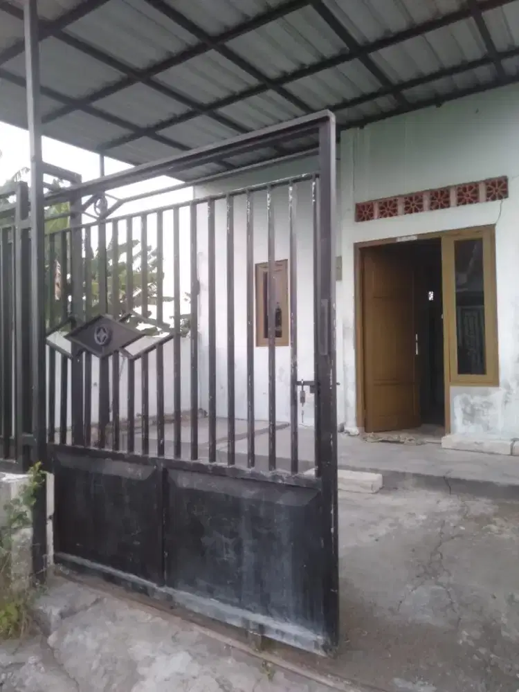 Di jual Rumah 180 di Menganti
