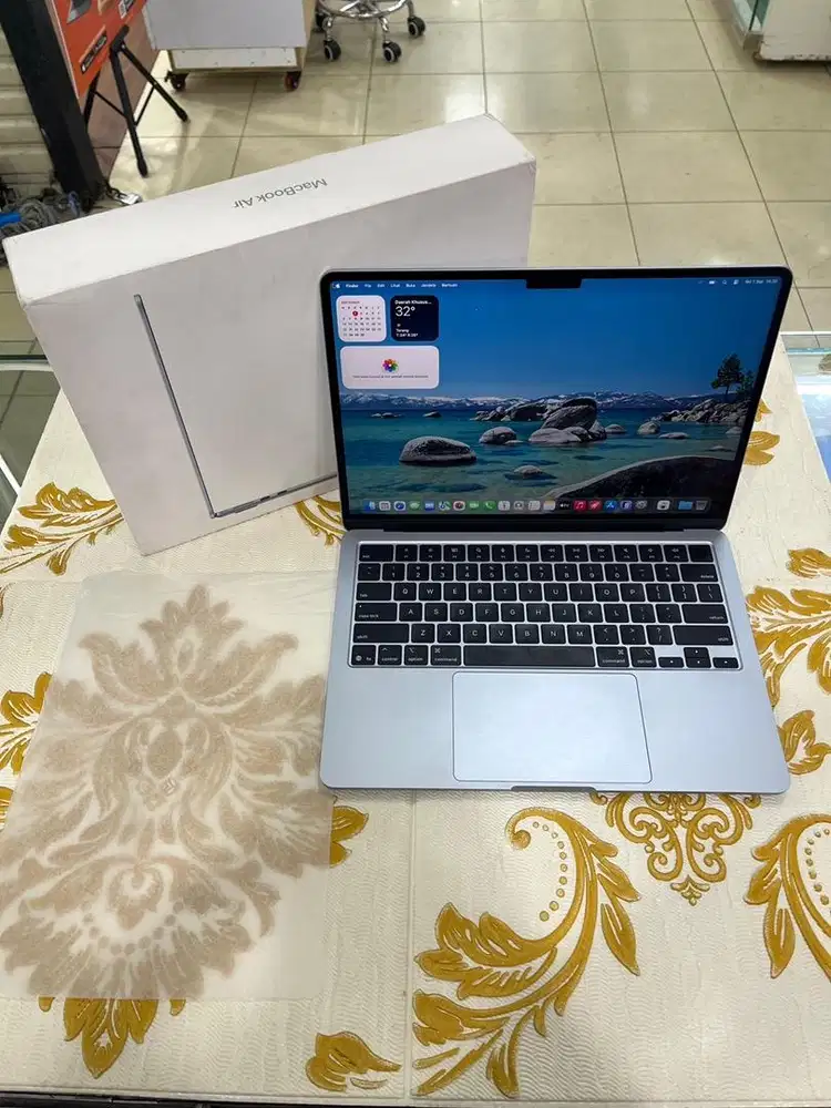 Macbook Air M4 13 inch 16GB| 256GB Second Fullset IBOX