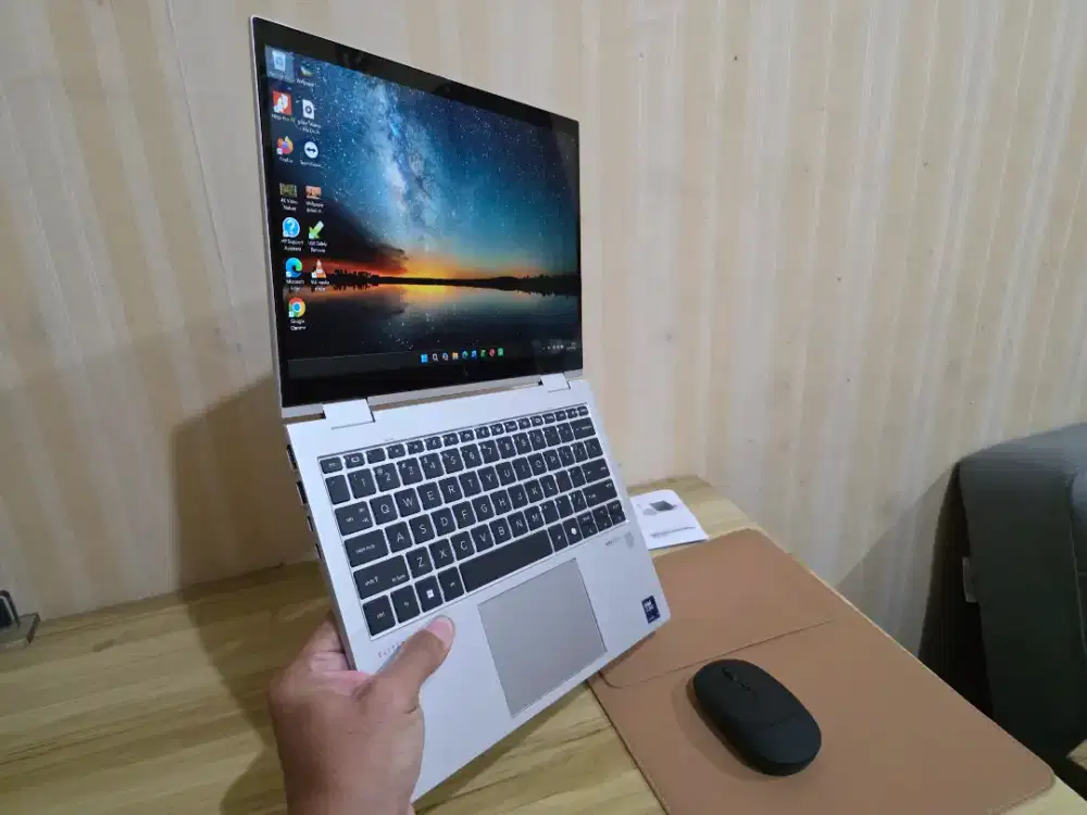 Laptop HP Elite X360 Ultra 7 ram 16gb Touch Mrp spectre yoga 2 in 1
