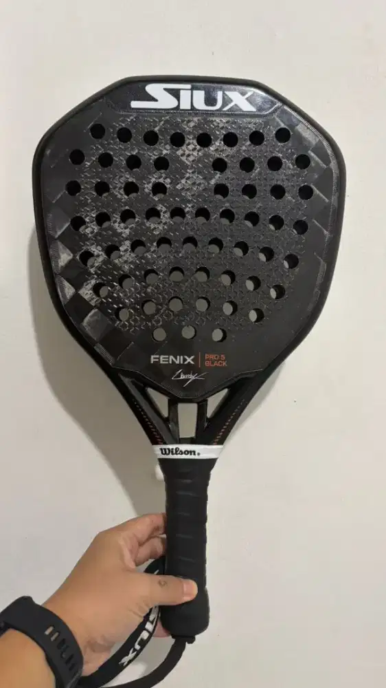 SIUX FENIX PRO 5 BLACK LIKE NEW