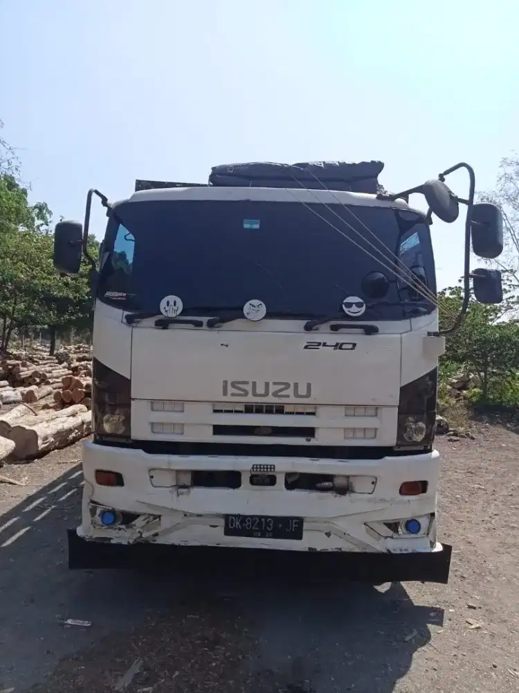 Isuzu Giga FVR 34S 240 PS 2012