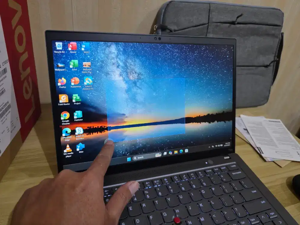Laptop Thinkpad T14S i7 Vpro ram 32gb ssd 1 TB Touch mrp mac zenbook