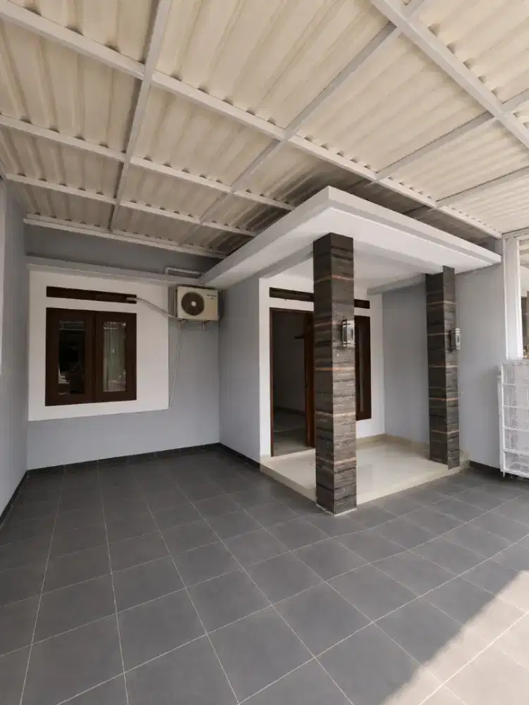 DISEWAKAN RUMAH CANTIK FURNISHED DEKAT GRAHA RAYA |2 KT|AC|ONE GATE