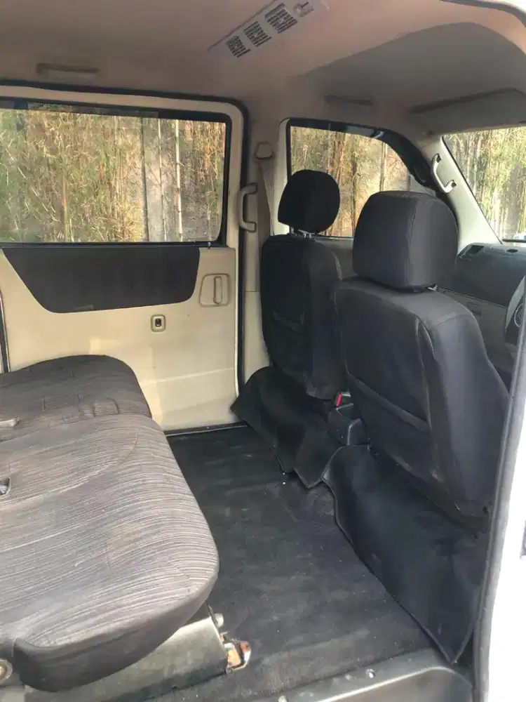 Di jual Daihatsu Luxio MT 2014 Putih Metalik Harga 145 nego