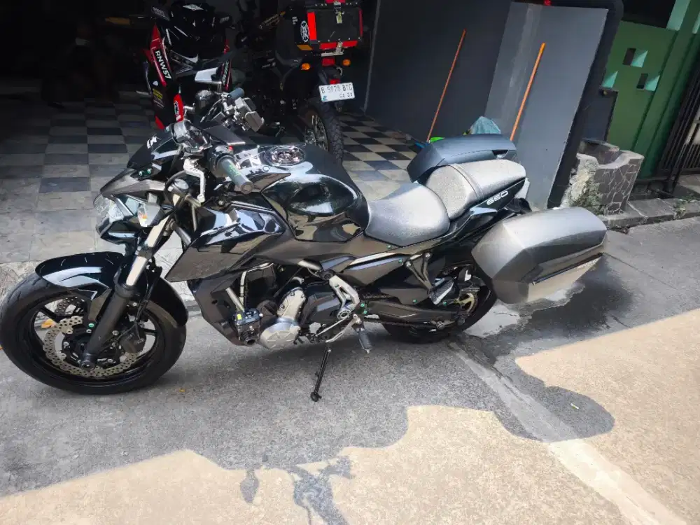 Kawasaki Z650 - 2017 Mint Condition