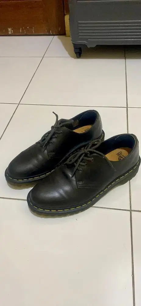 Dijual sepatu dr martens original