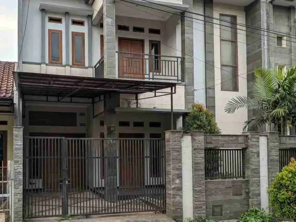 Rumah 2 Lantai Siap Huni jalan Alat Musik Di Turangga