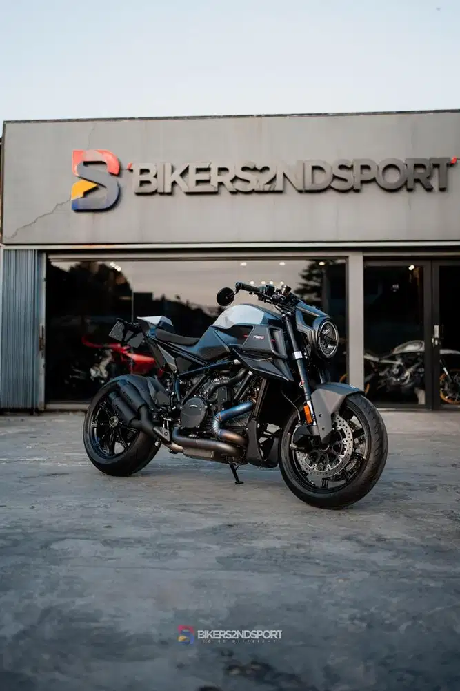 KTM BRABUS 1300R RARE ITEM