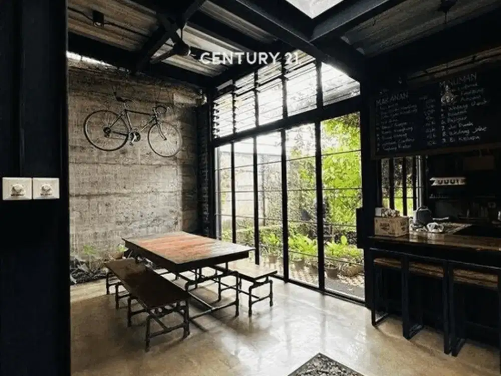 Rumah Industrial Modern Di Distrik Emerald VC 16394