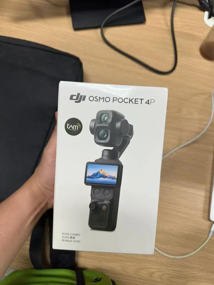 DJI Osmo Pocket 4P - Vlog Combo jual cepat