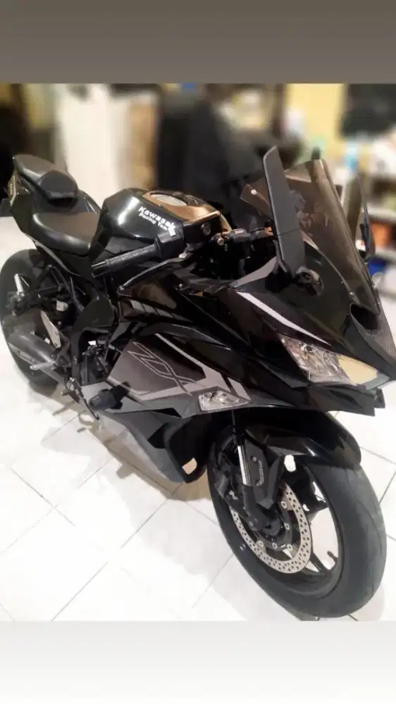 ZX25R 2022 QS KTRC HITAM