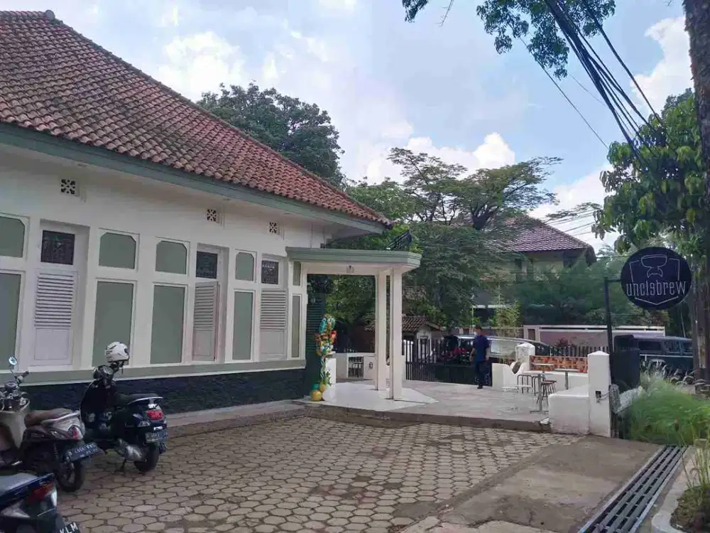 RUMAH BANGUNAN BELANDA SAYAP BURANGRANG GATOT SUBROTO