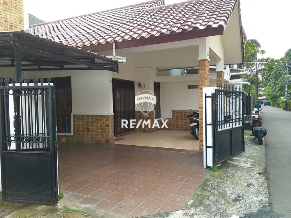 Rumah Disewa – Bisa untuk Kantor, Kawasan Strategis Tebet, Jakarta Selatan