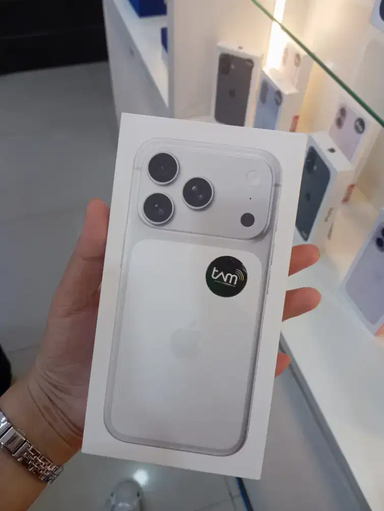 Iphone 17 Pro 256 GB silver Tanpa DP
