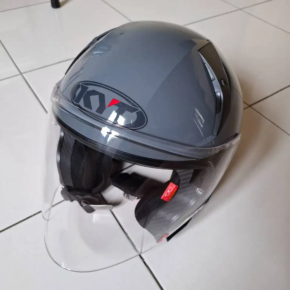 Dijual Helm KYT TTR Jet Ukuran M Bekas Bandung