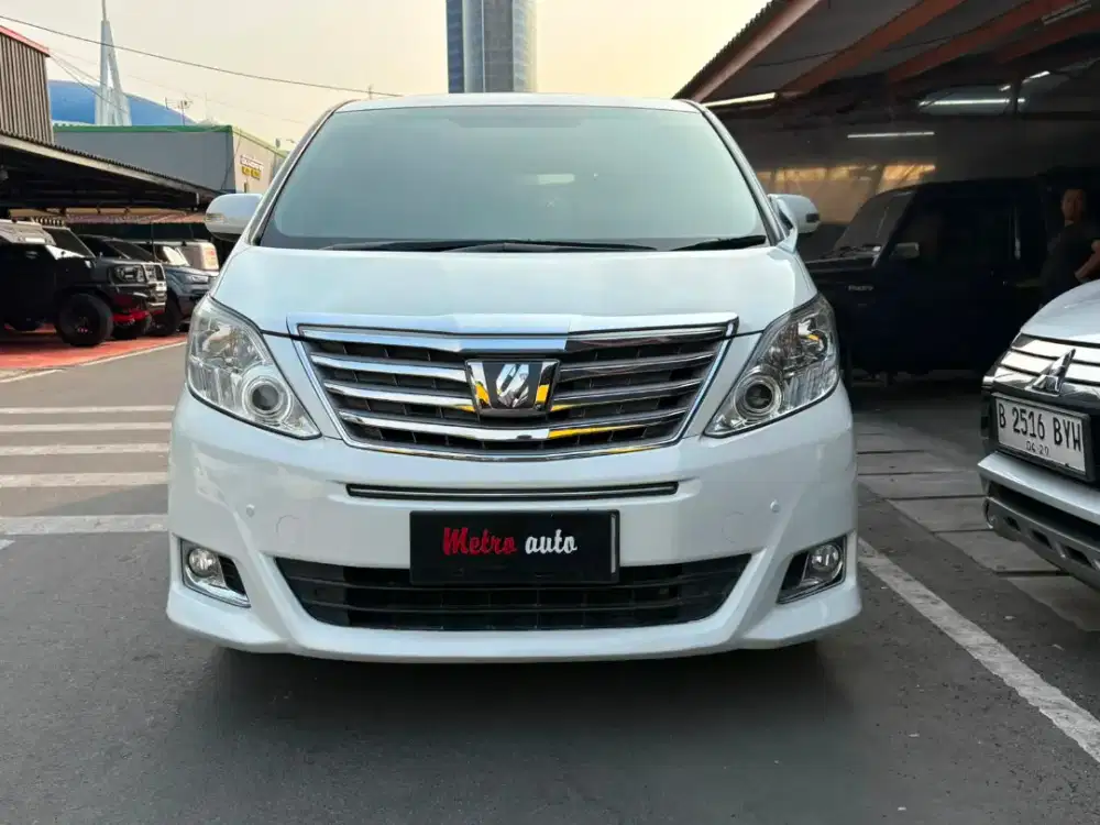 Toyota Alphard welcab 2012 termurah