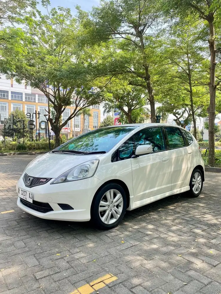 Honda jazz RS 2010 MT