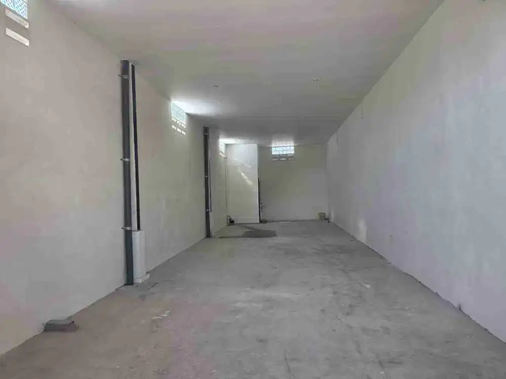 Disewakan ruko 1 lantai 0 jalan Sedati, strategis, cocok untuk semua usaha