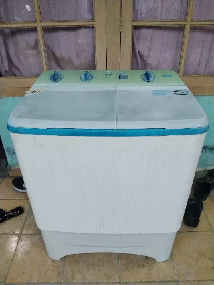 Mesin cuci Polytron