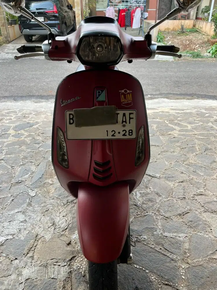 Jual Vespa Spring i-get 150 cc A/T, Th 2018 akhir ( Des )