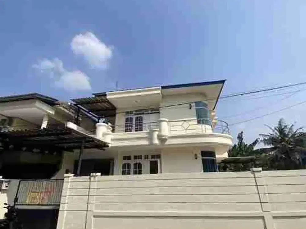 Rumah Hook Mewah di Taman Modern Cakung Jakarta Timur