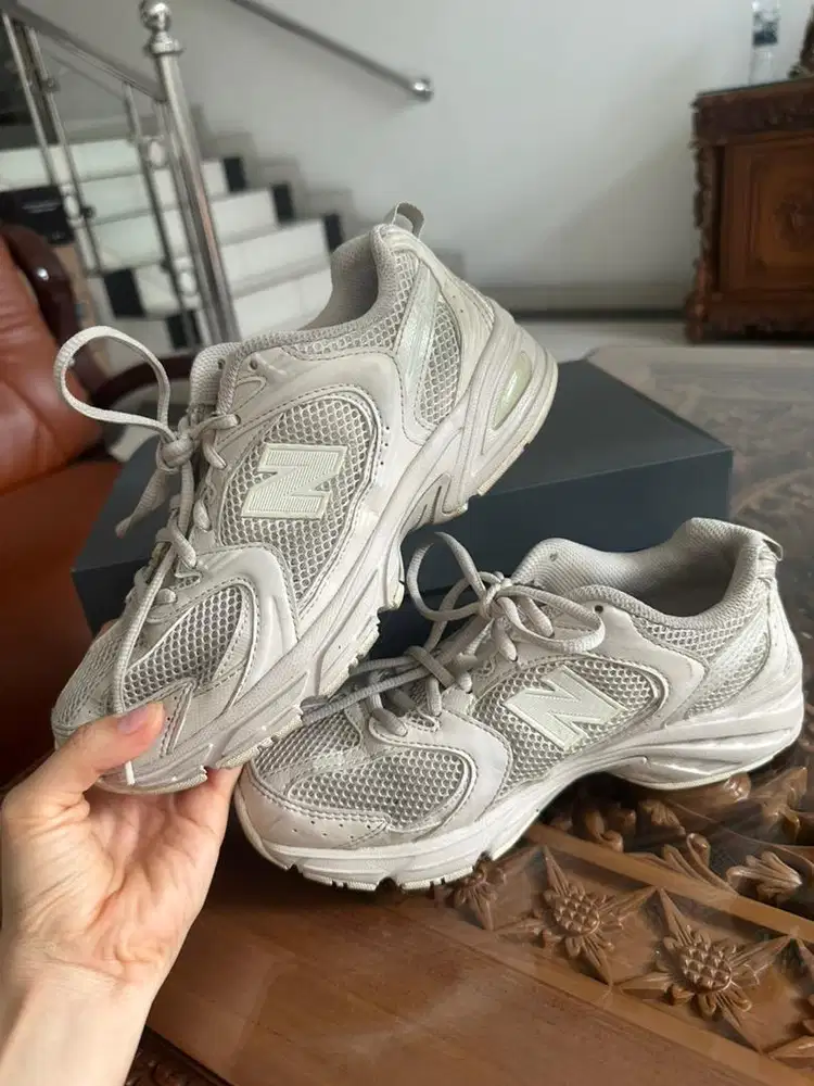 Sepatu sneakers New balance 530 size 38
