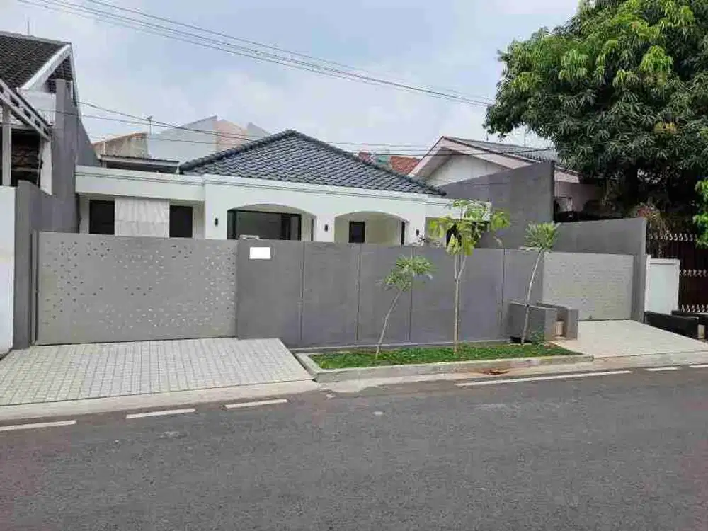 Dijual Rumah Luas di Komplek Cipinang Elok Jakarta Timur