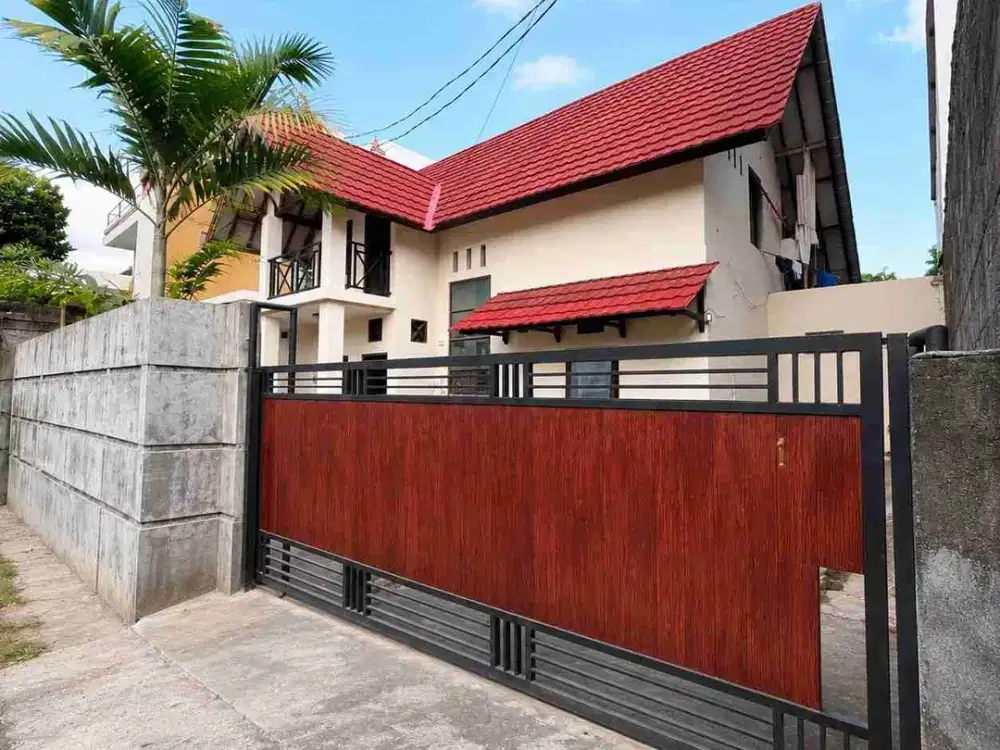 DIJUAL – Rumah 2 Lantai SHM 250 m² Dekat Sanur & Ubud