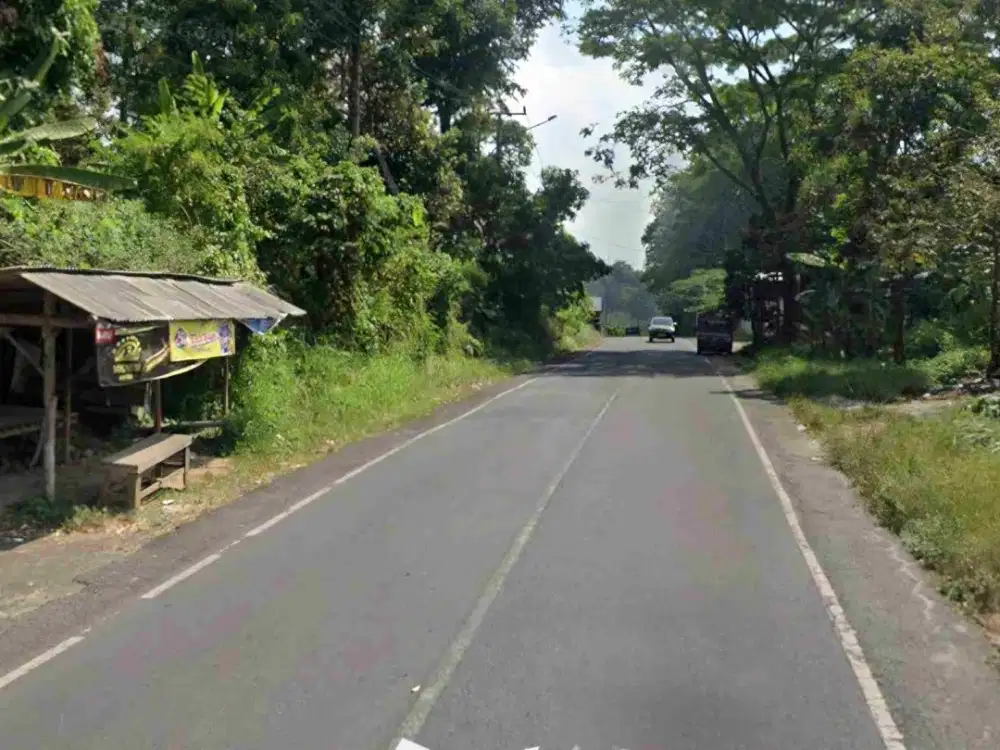 tanah depan wisata lembah hijau