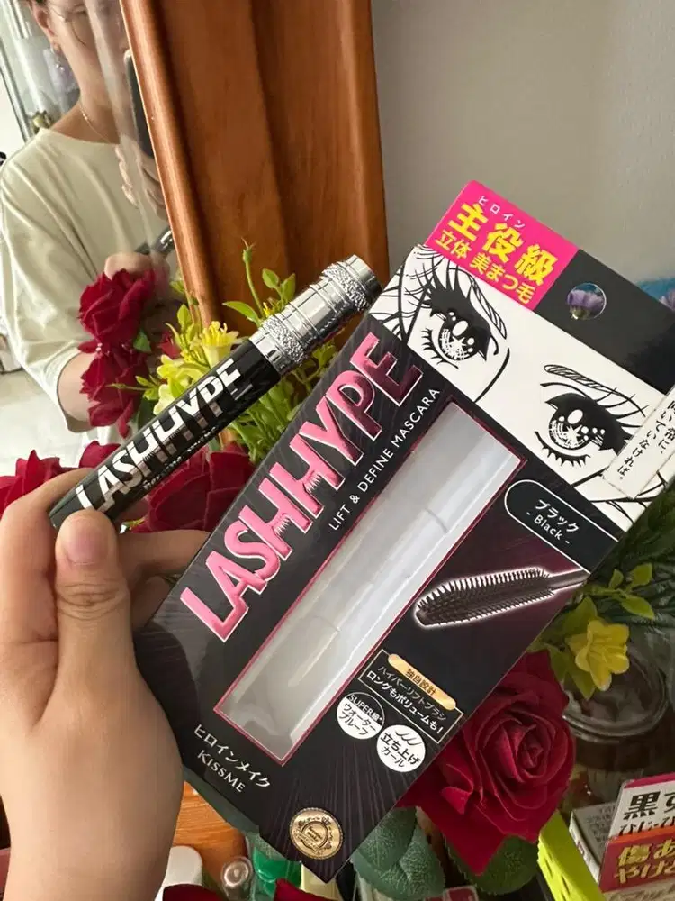 KISSME Heroine Make Lash Hype Lift & Define Mascara in shade 01 Black