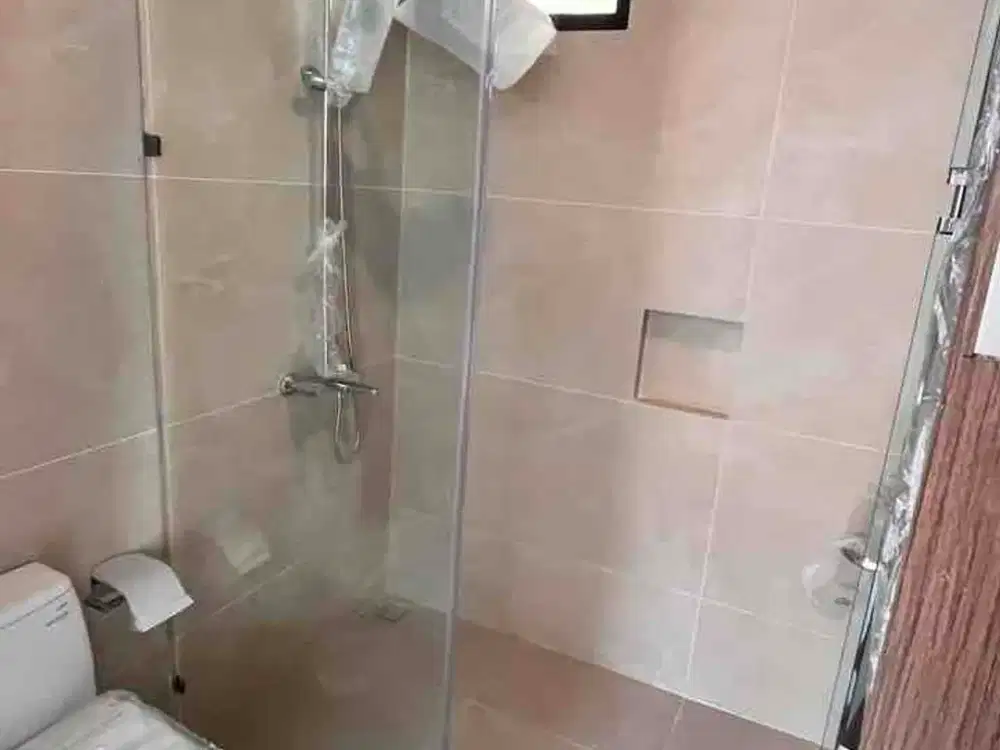 DISEWAKAN RUMAH SEMIFURNISHED CITRA 8 MALTA JAKARTA BARAT