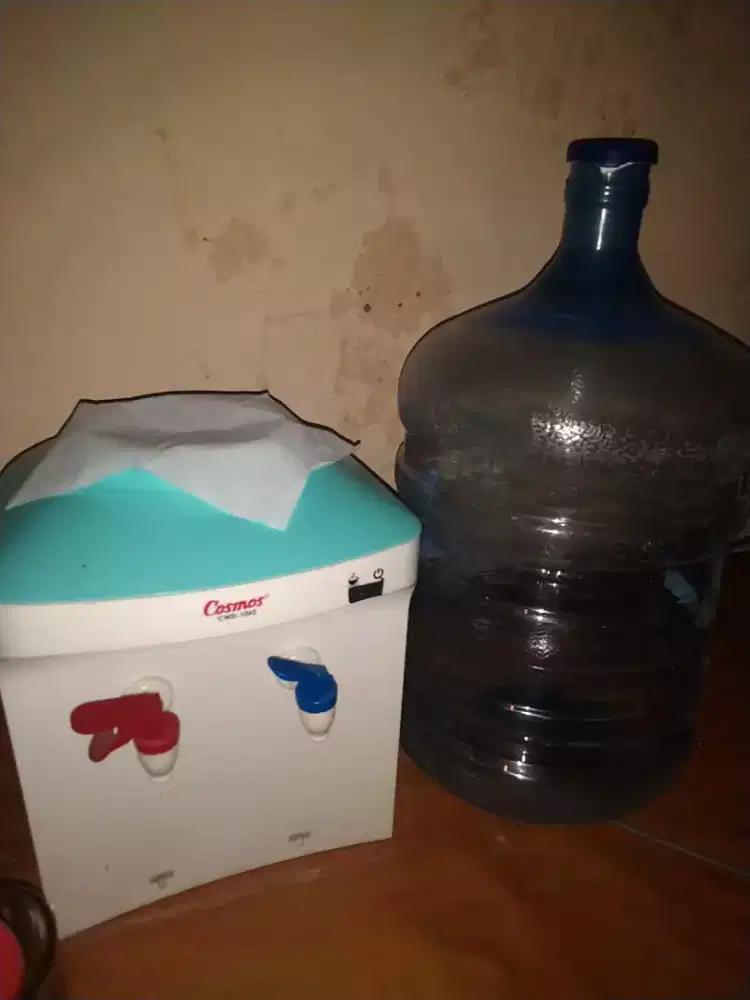 Dispenser cosmos