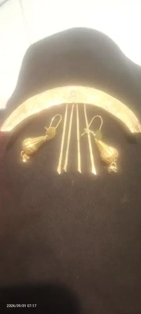 Anting dan konde