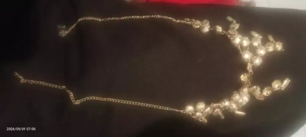 Assesories kalung wanita