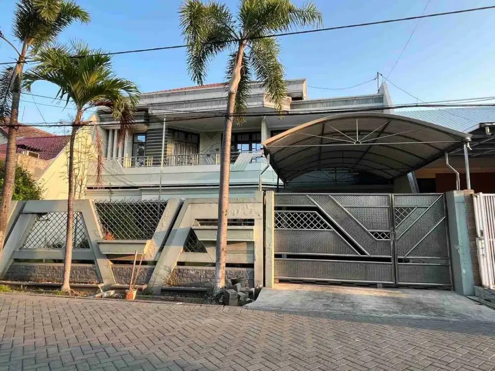Dijual Rumah Bagus Manyar Jaya