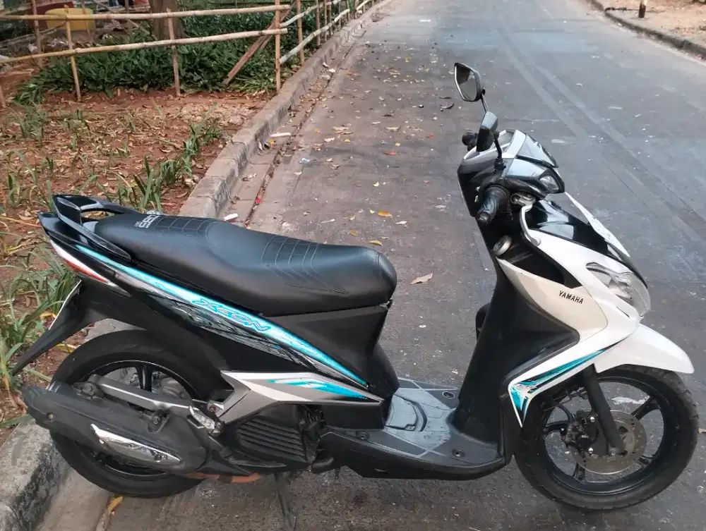 YAMAHA XEON KARBU 2010 MOTOR BISA TUKER-TAMBAH GAN