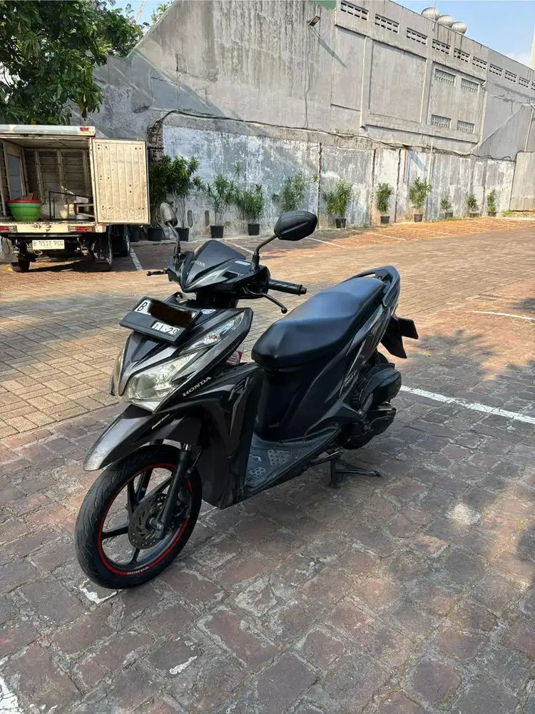 Dijual honda Vario 125 CBS ISS 2014 km60rb reall pajak on