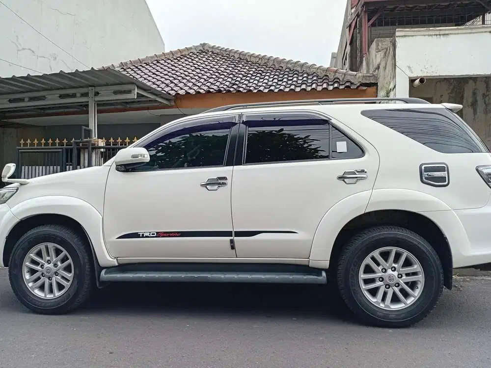 Toyota Fortuner 2012 Diesel