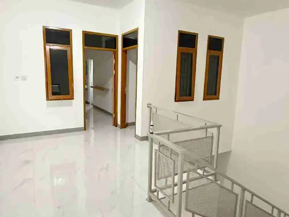 Rumah Komp Elite Singgasana