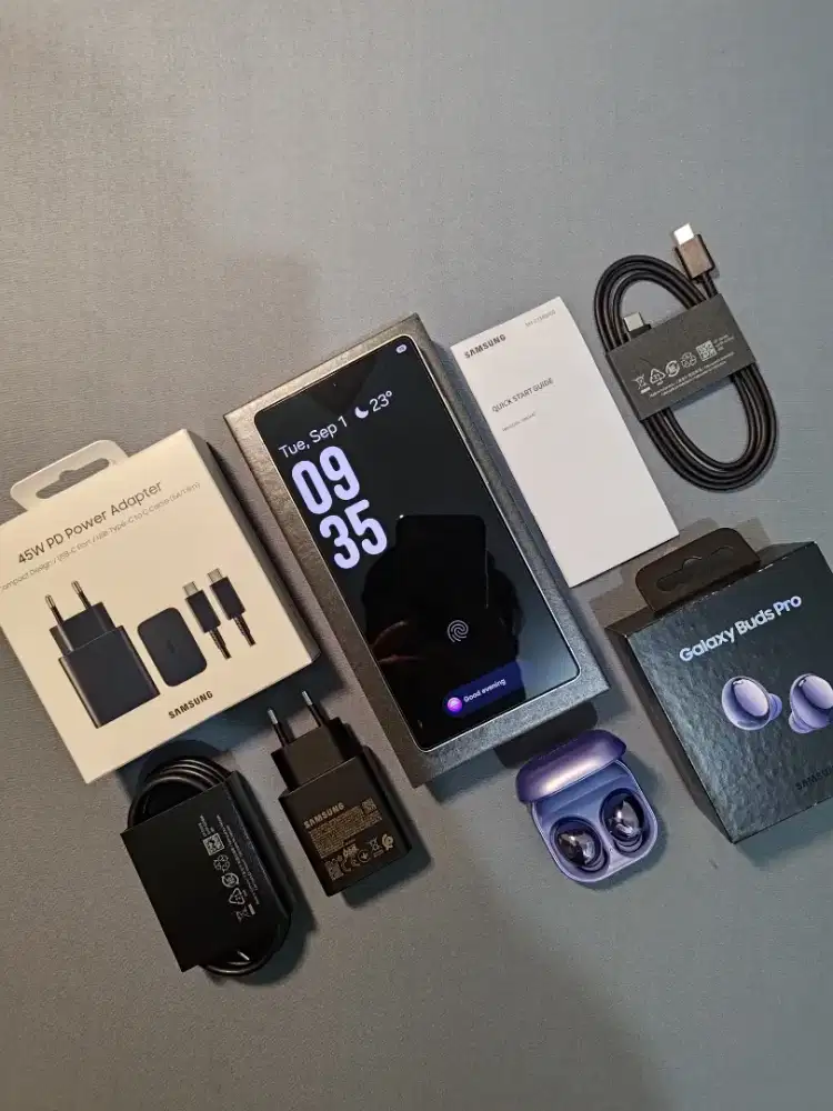 Samsung S25 Ultra 12GB internal 1 TB