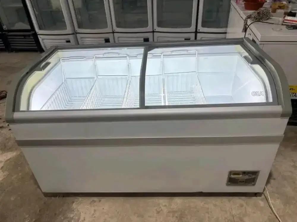 Freezer Sliding Kaca GEA Terbaru 500L