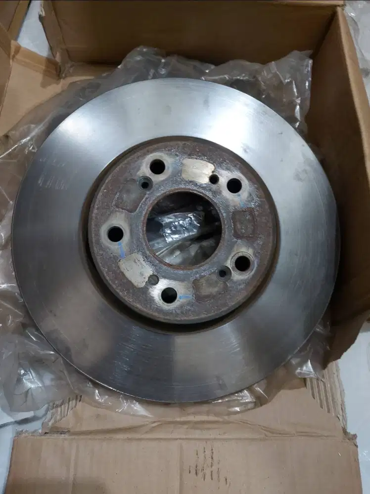 Brake disc / piringan rem depan HR-V