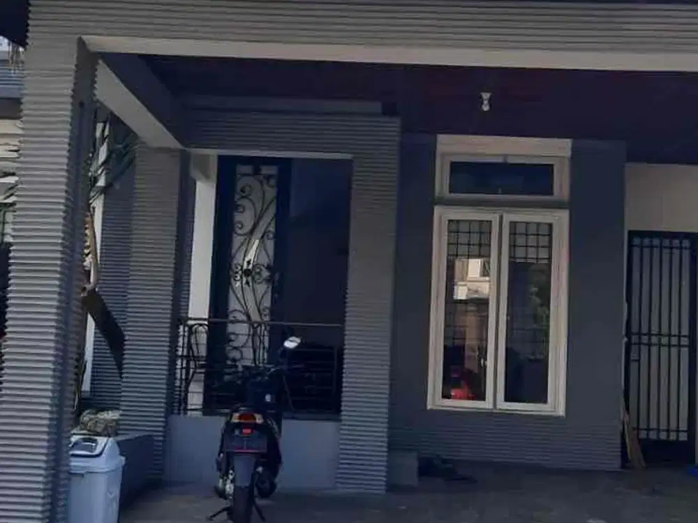 Rumah Minimalis 2 Lt Siap Huni, Lokasi Strategis Dekat Akses Tol dan Sekolah