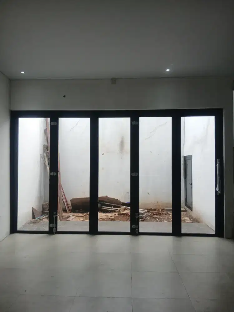 Pintu lipat Aluminium/geser